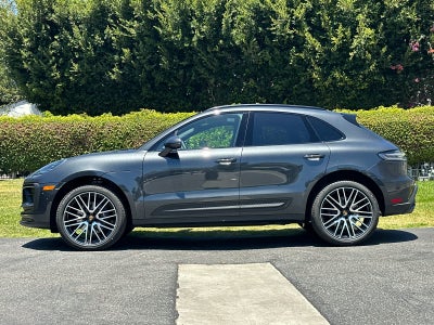 2026 Porsche Macan Macan