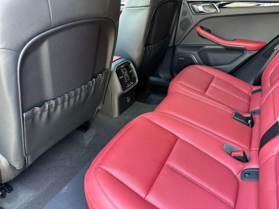 2026 Porsche Macan Macan T