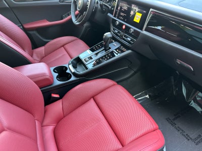 2026 Porsche Macan Macan T