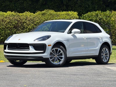 2026 Porsche Macan Macan