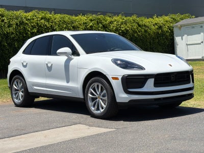 2026 Porsche Macan Macan