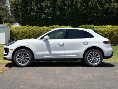 2026 Porsche Macan Macan