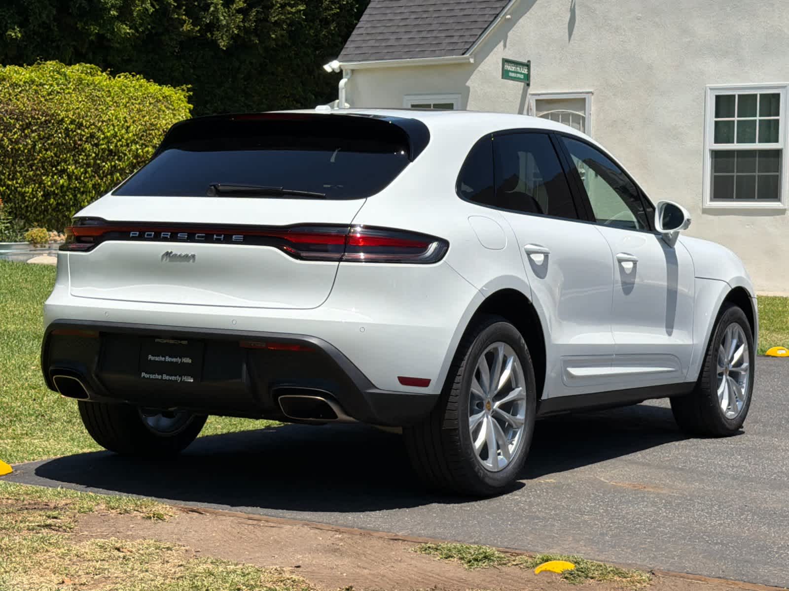 2026 Porsche Macan Macan