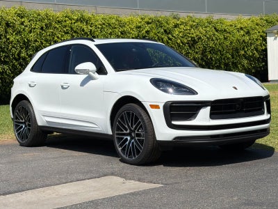 2026 Porsche Macan Macan