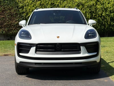 2026 Porsche Macan Macan
