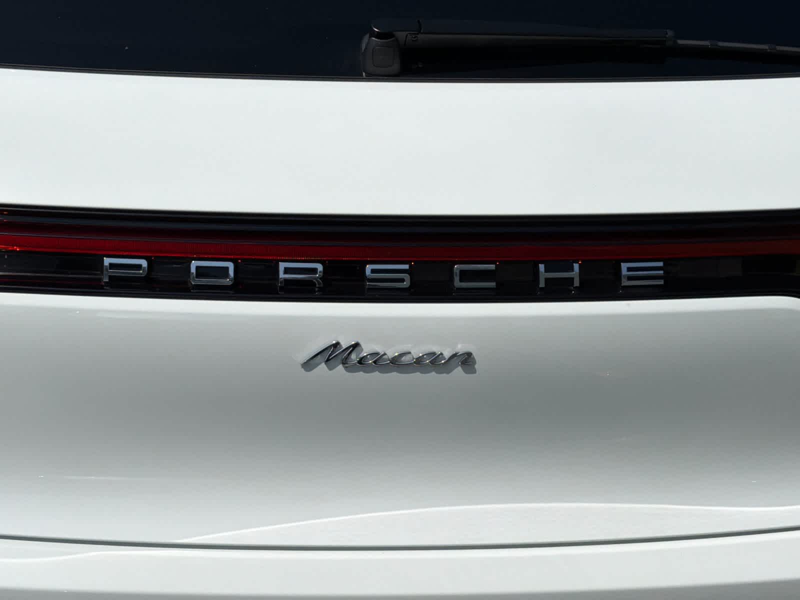 2026 Porsche Macan Macan