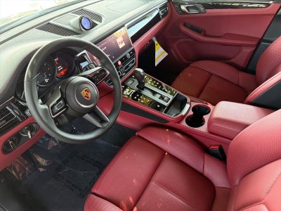 2026 Porsche Macan Macan
