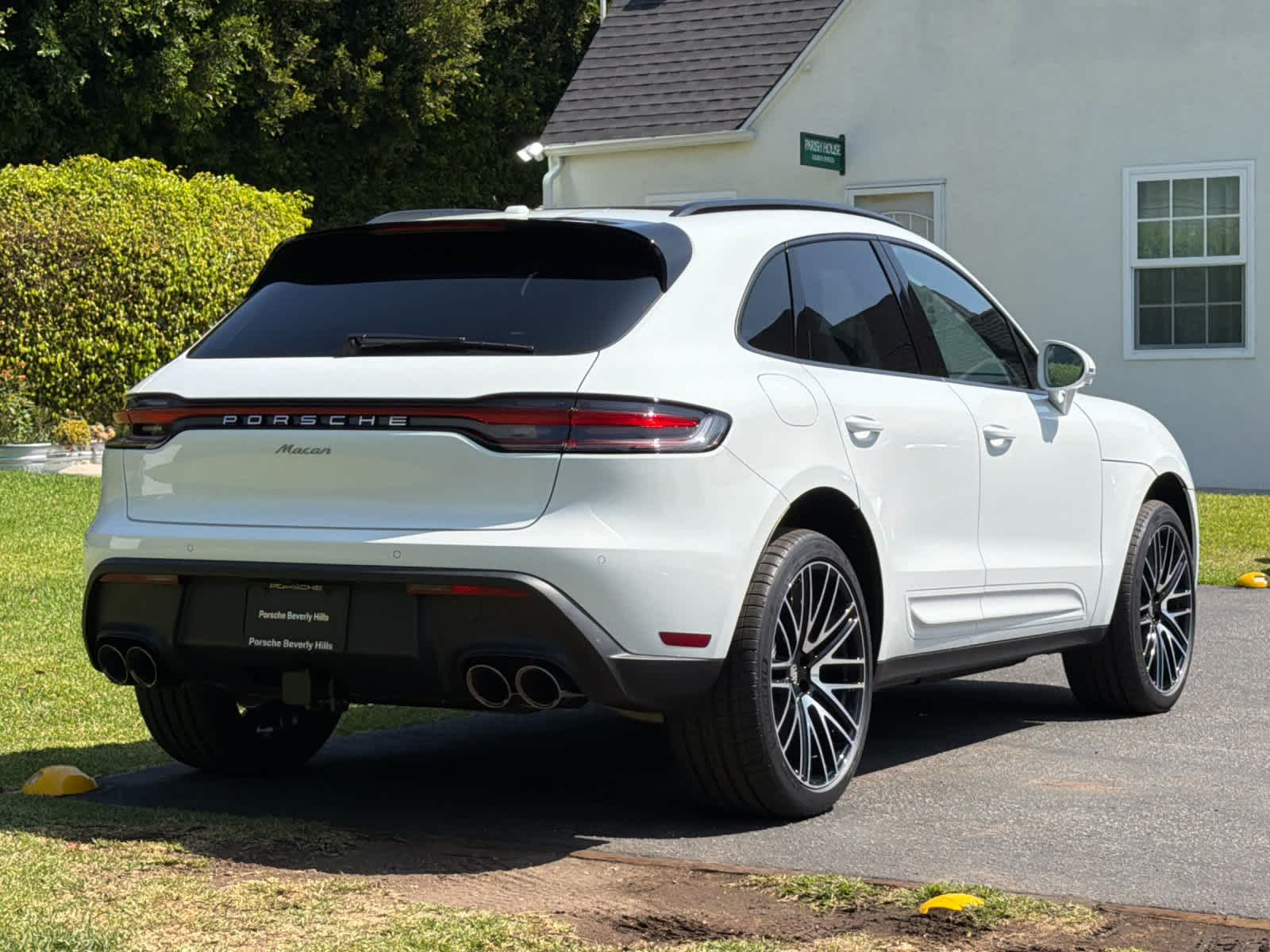 2026 Porsche Macan Macan