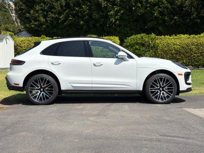 2026 Porsche Macan Macan