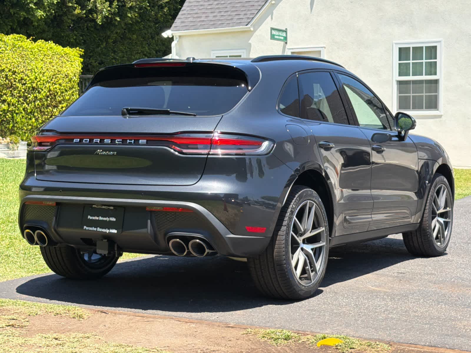2026 Porsche Macan Macan