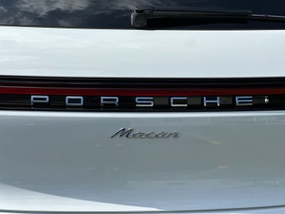 2026 Porsche Macan Macan