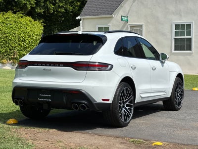 2026 Porsche Macan Macan