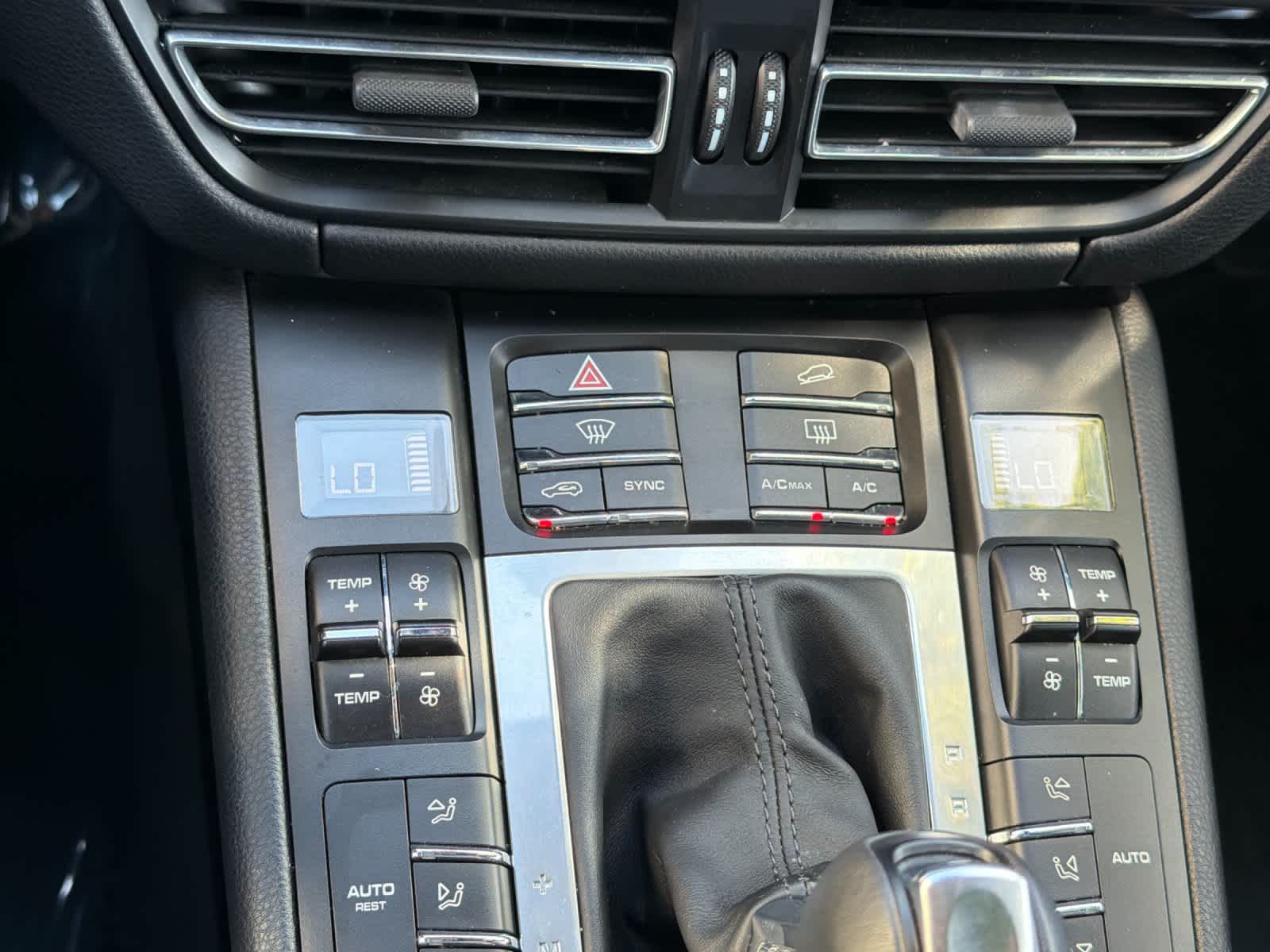 2021 Porsche Macan Macan