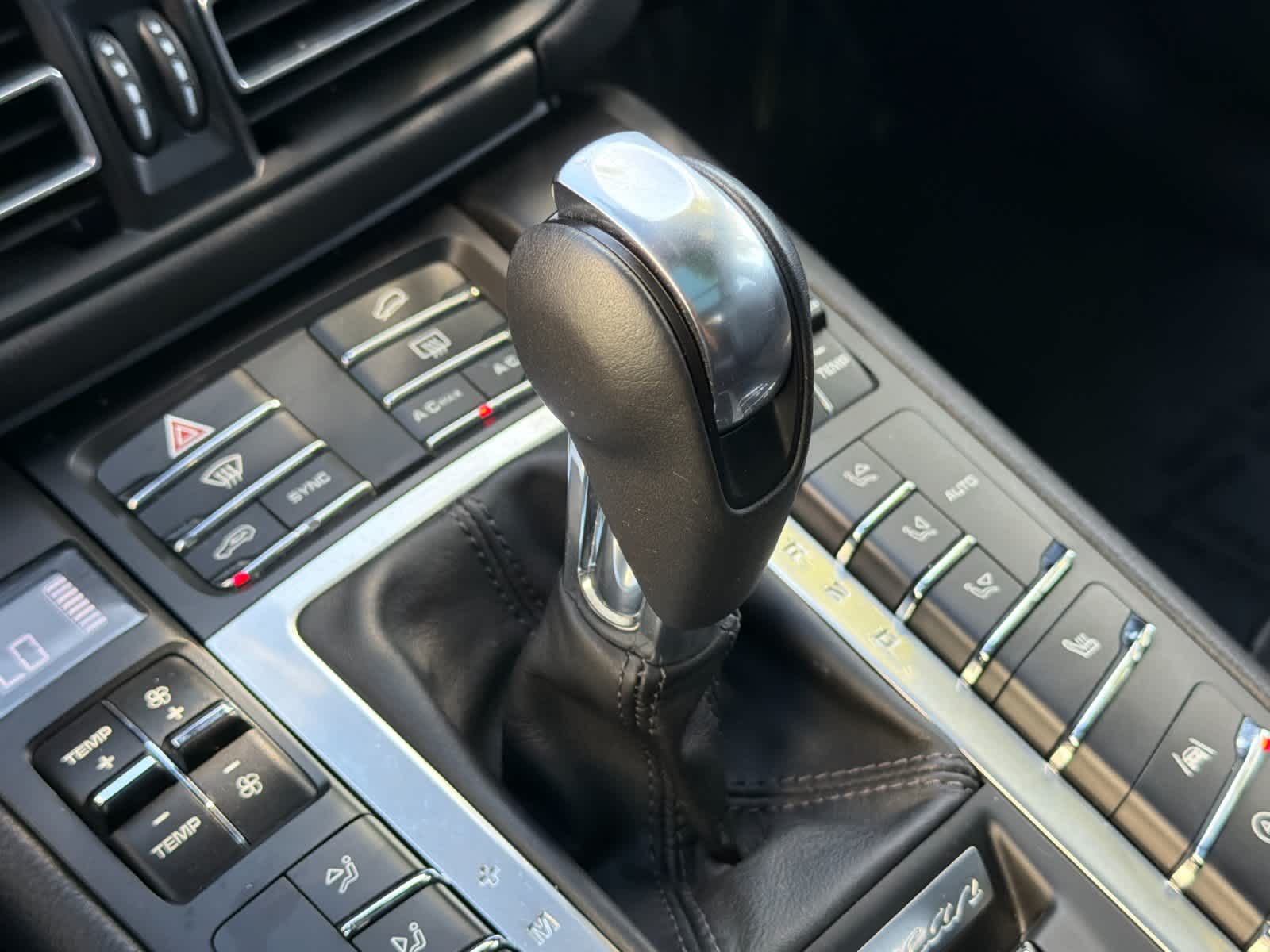 2021 Porsche Macan Macan
