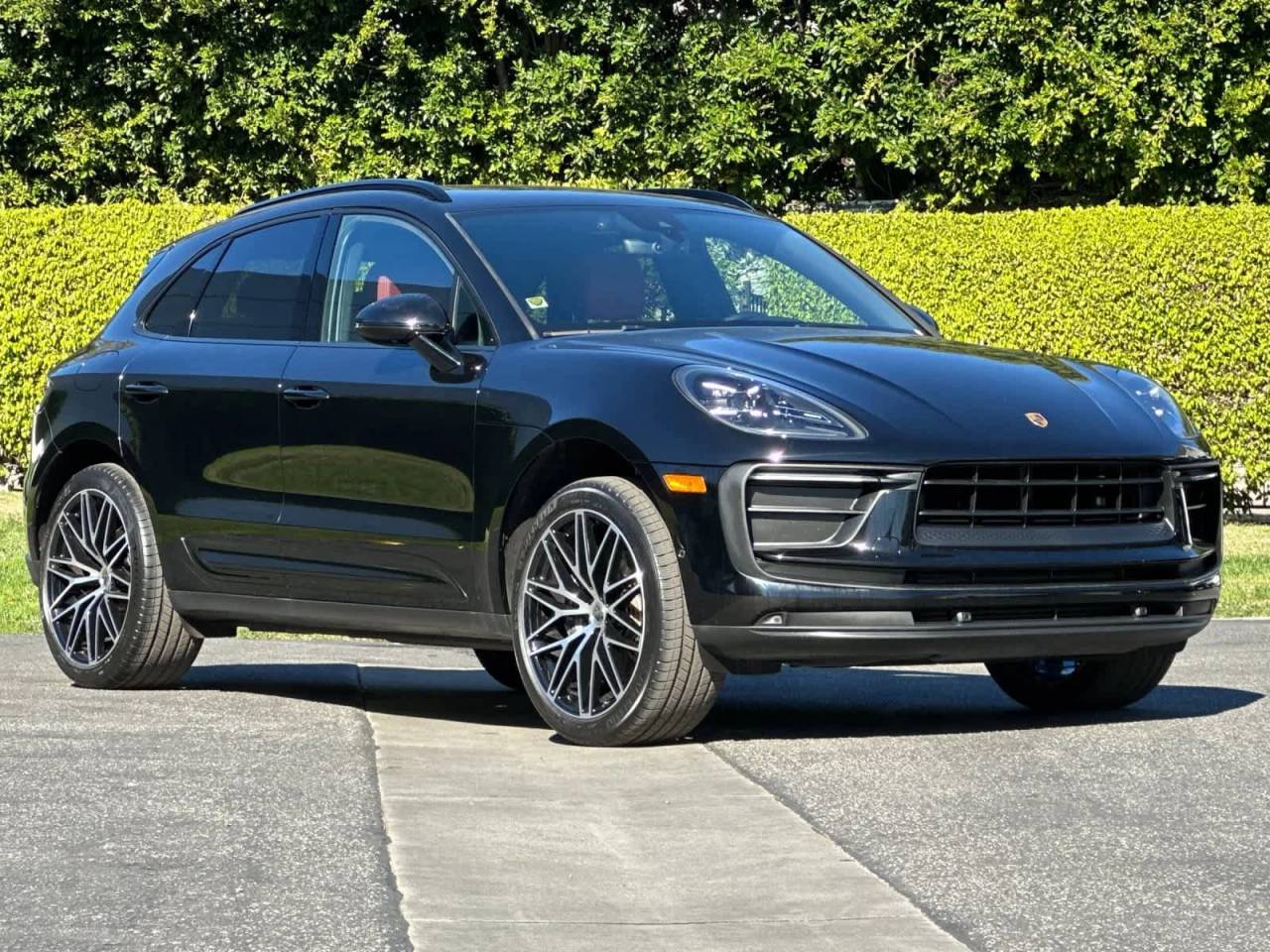 2022 Porsche Macan AWD