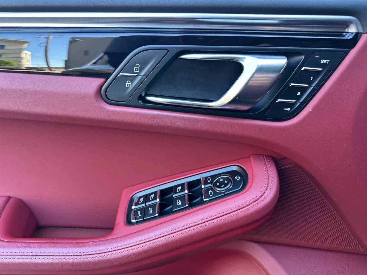 2022 Porsche Macan AWD