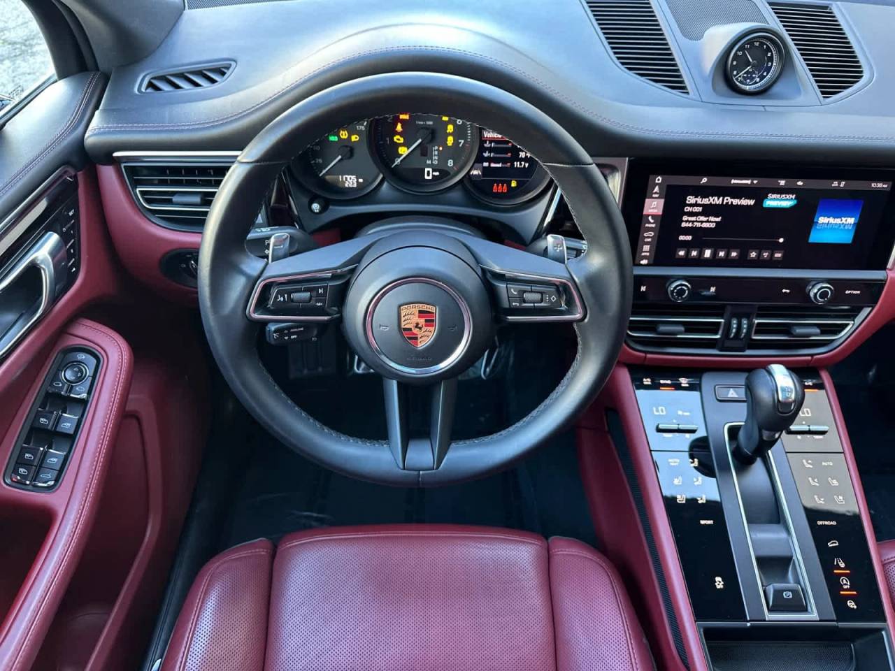 2022 Porsche Macan AWD