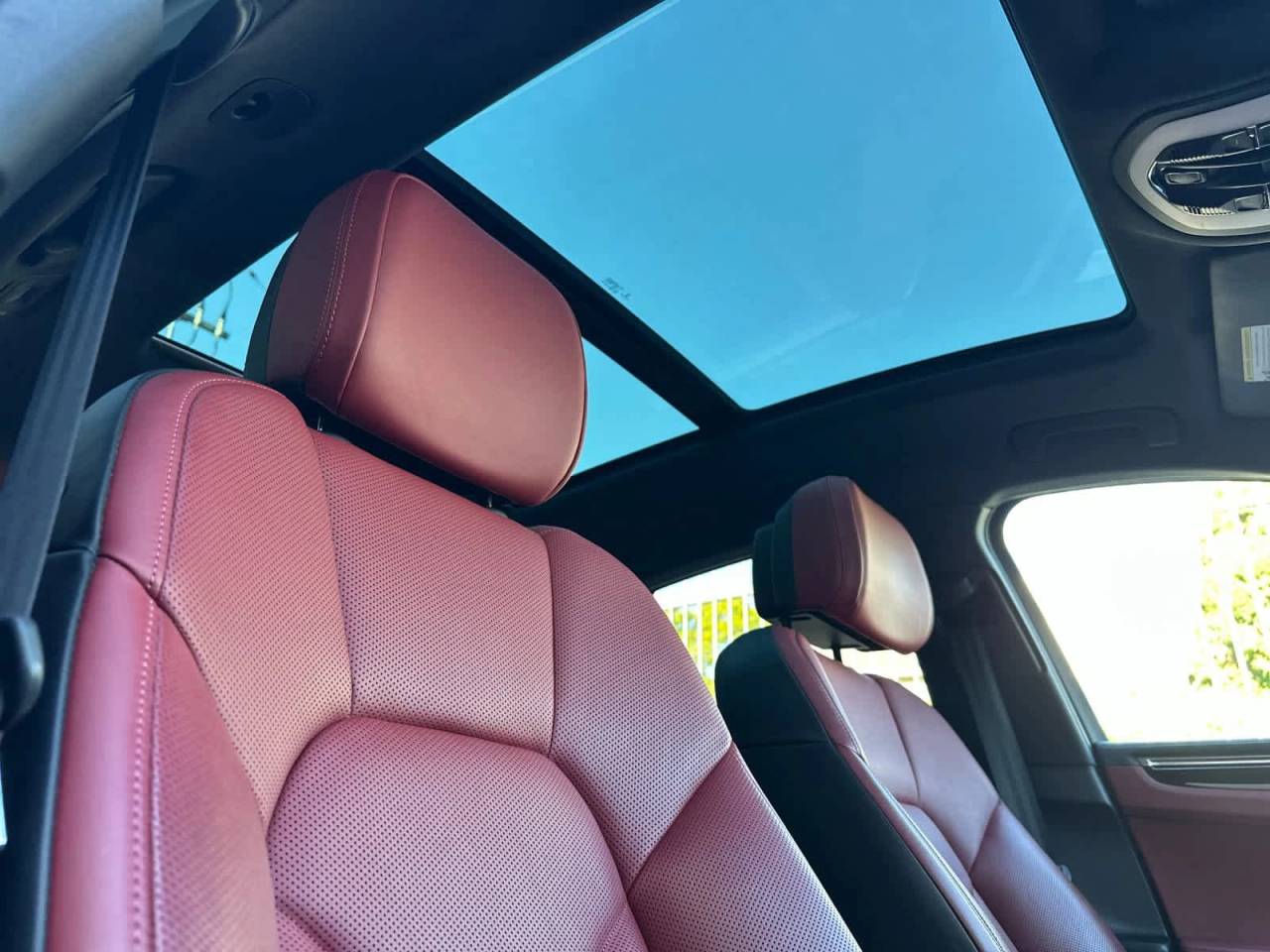 2022 Porsche Macan AWD