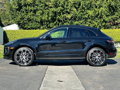 2022 Porsche Macan AWD