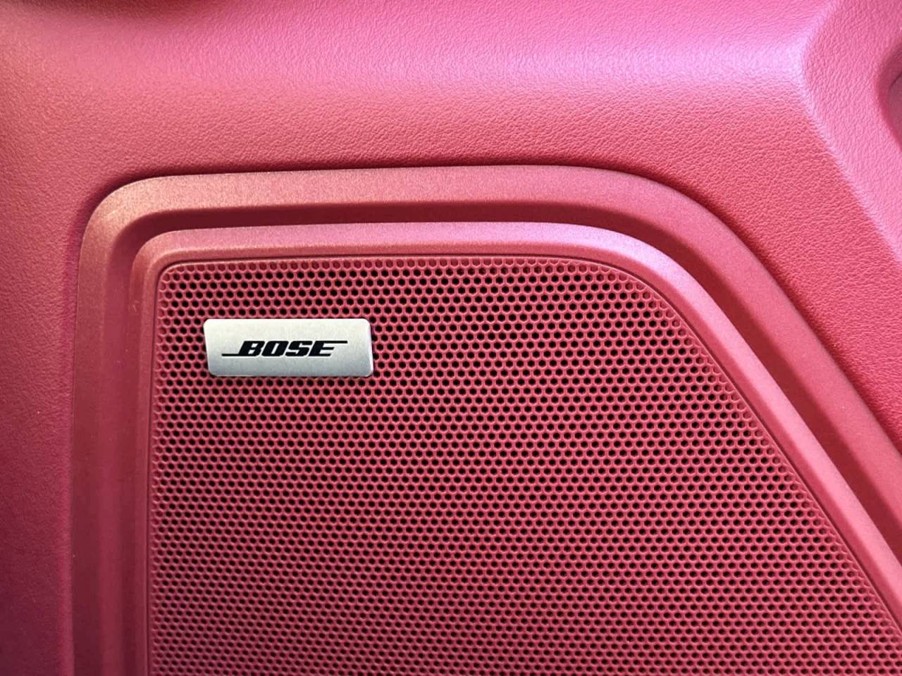 2022 Porsche Macan AWD