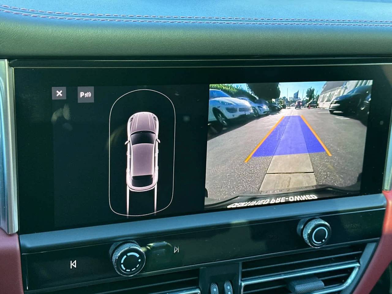 2022 Porsche Macan AWD