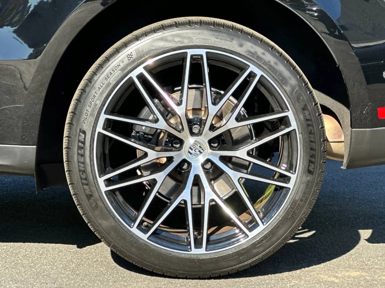 2022 Porsche Macan AWD