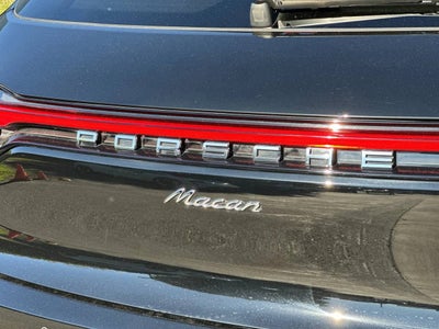 2022 Porsche Macan AWD