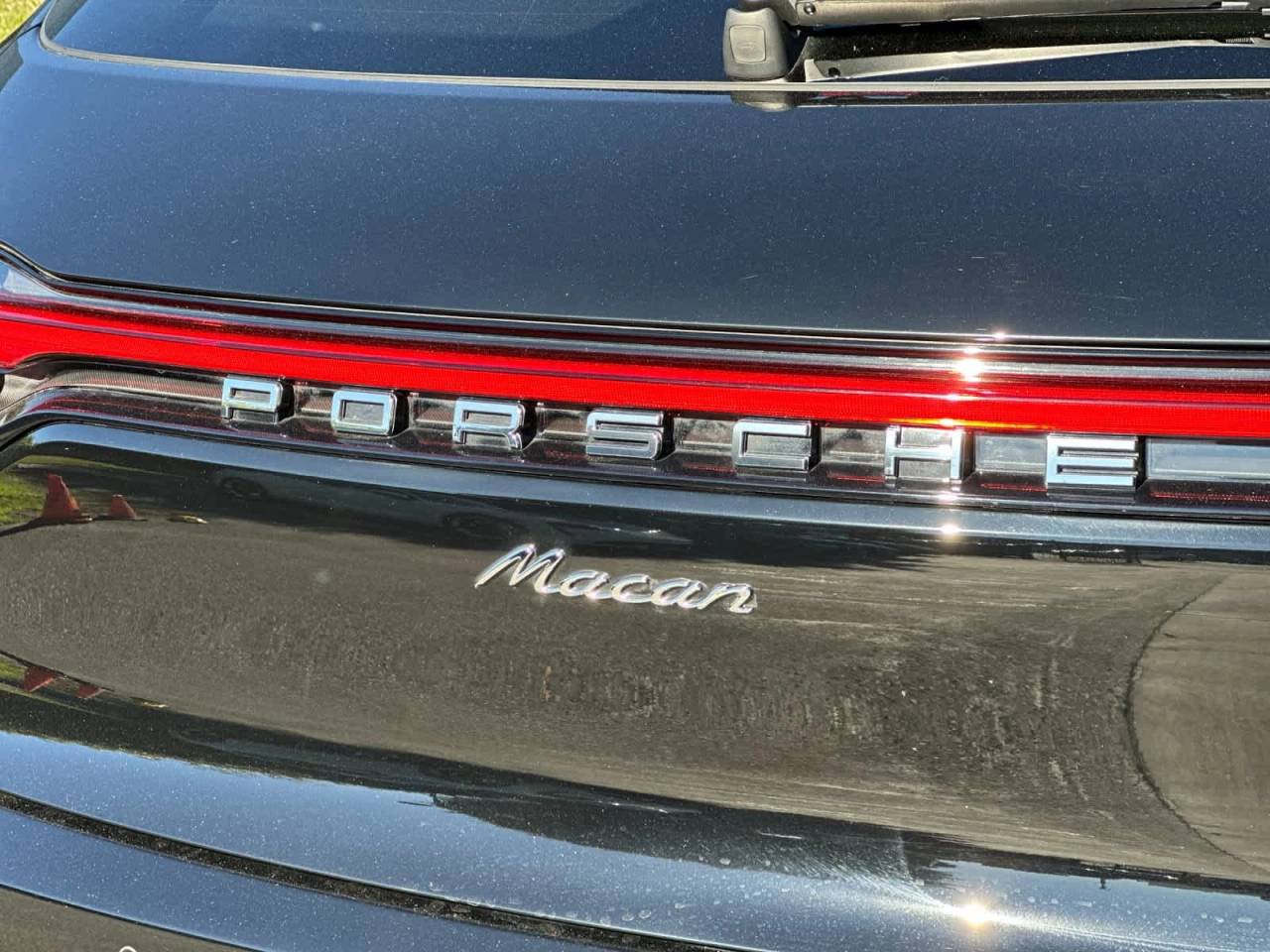 2022 Porsche Macan AWD