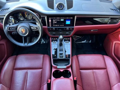 2022 Porsche Macan AWD