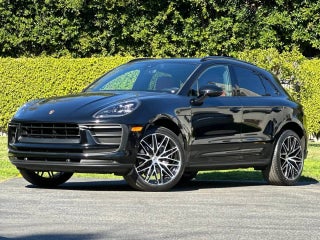 2022 Porsche Macan AWD