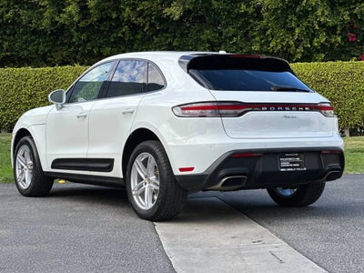 2025 Porsche Macan AWD