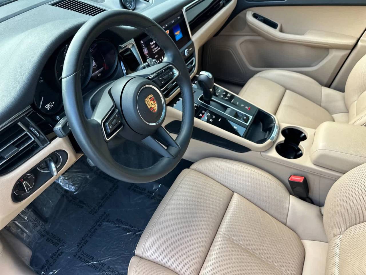 2025 Porsche Macan AWD