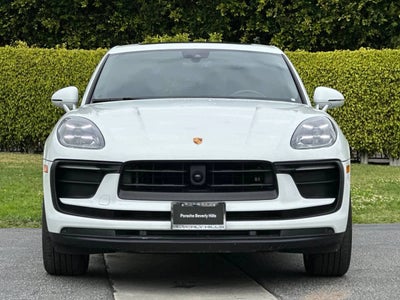 2025 Porsche Macan Base