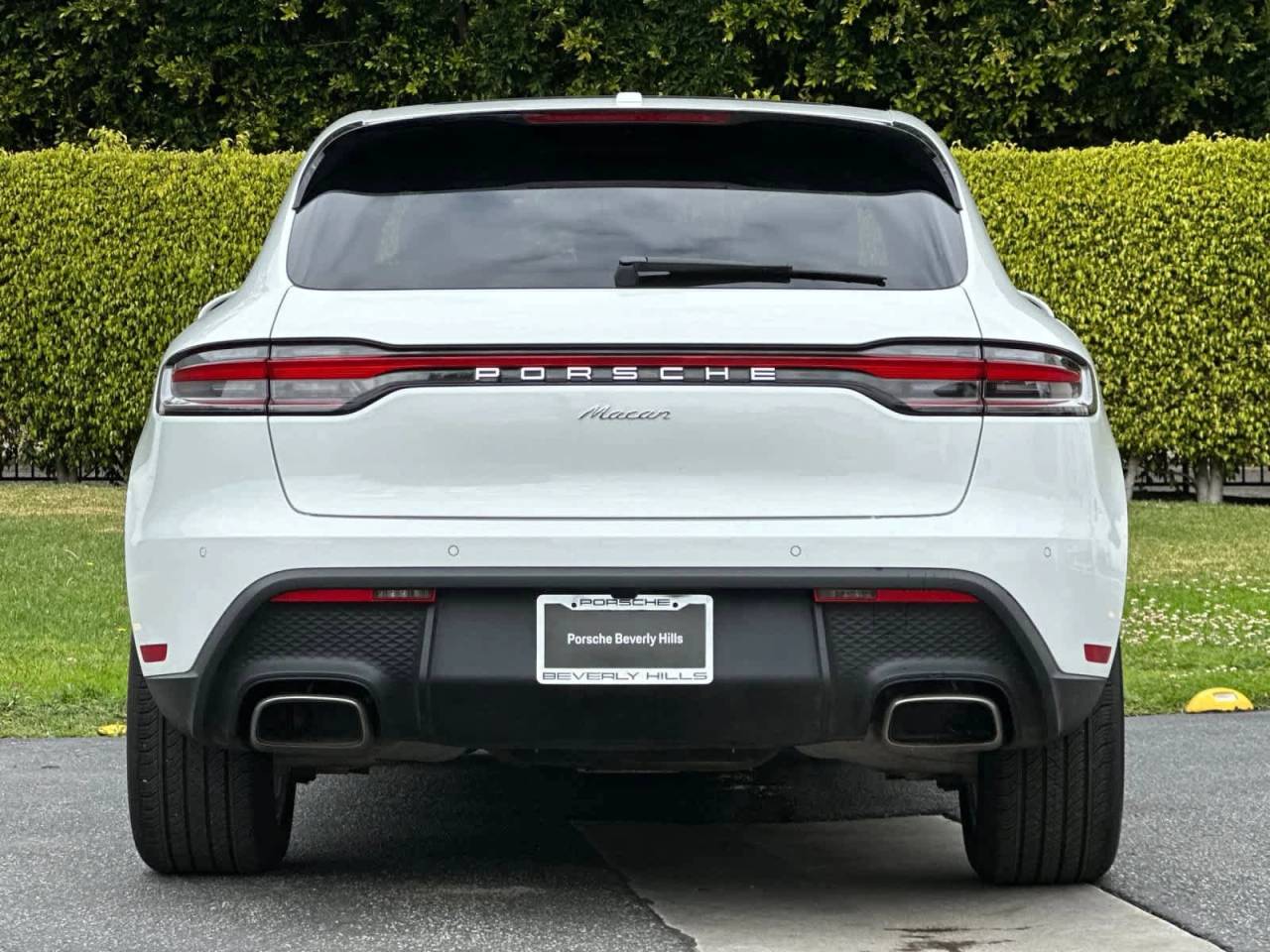2025 Porsche Macan Base