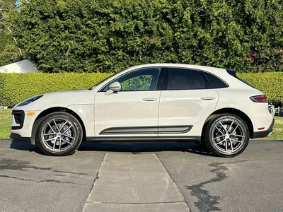 2025 Porsche Macan Base