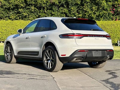 2025 Porsche Macan Base