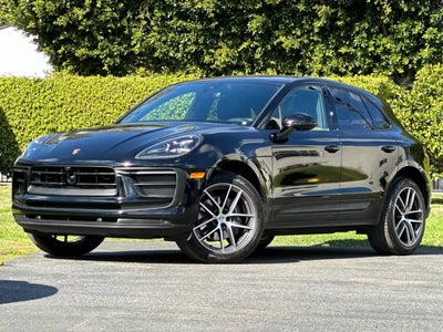 2025 Porsche Macan AWD