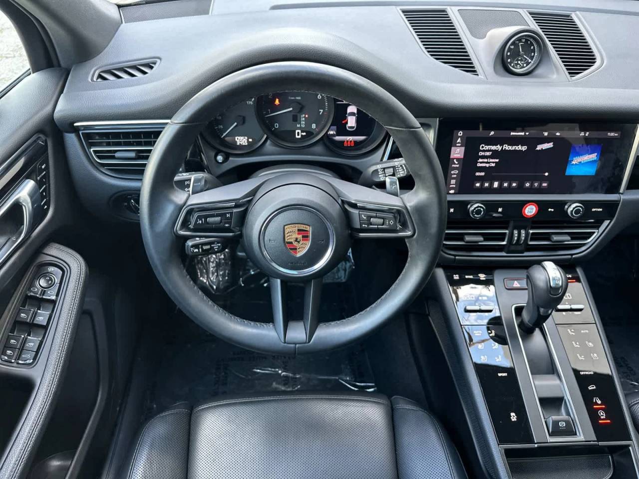 2025 Porsche Macan AWD