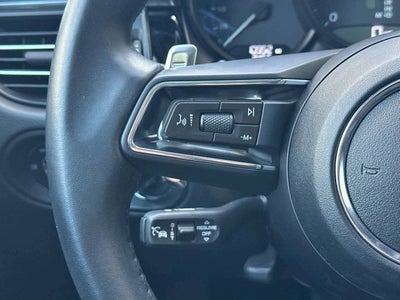 2025 Porsche Macan AWD