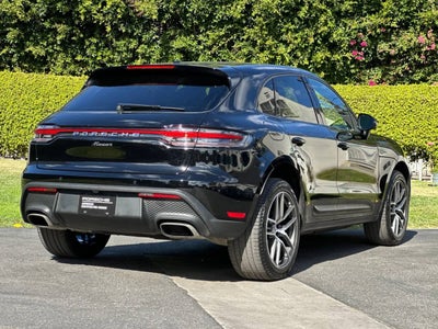 2025 Porsche Macan AWD