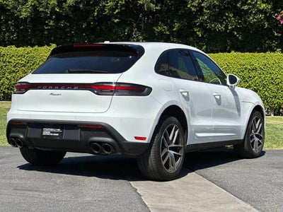 2025 Porsche Macan Base