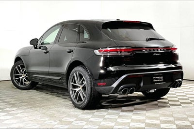 2025 Porsche Macan AWD