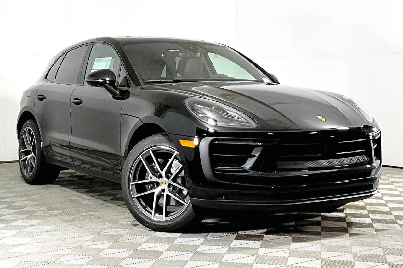 2025 Porsche Macan AWD