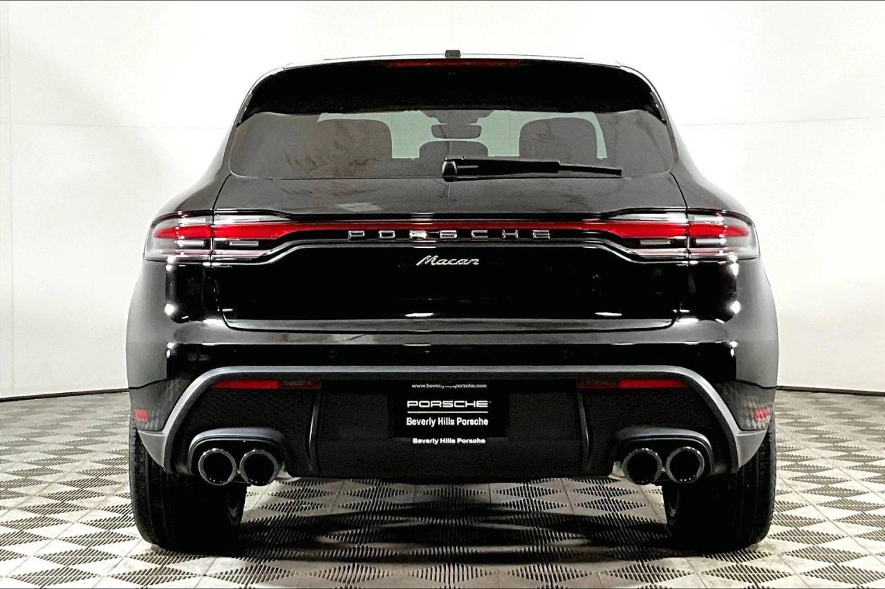 2025 Porsche Macan AWD
