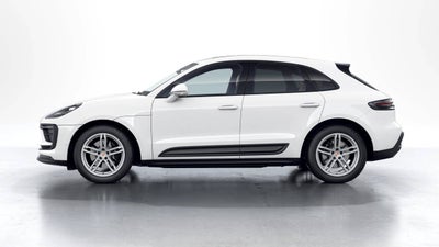 2025 Porsche Macan Base