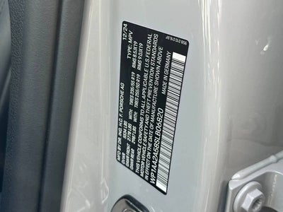 2025 Porsche Macan Base