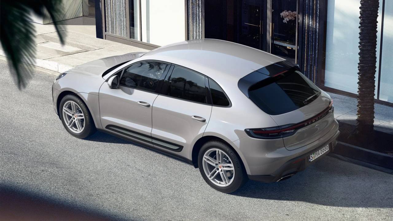 2025 Porsche Macan AWD