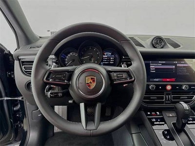 2025 Porsche Macan Base
