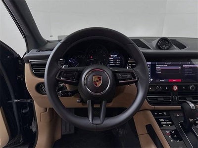 2025 Porsche Macan Base