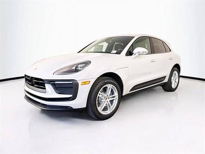 2025 Porsche Macan Base